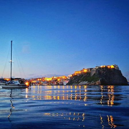 Palazzo Palumbo Hotel Procida Ngoại thất bức ảnh